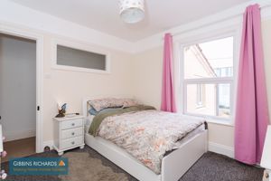 Bedroom- click for photo gallery
